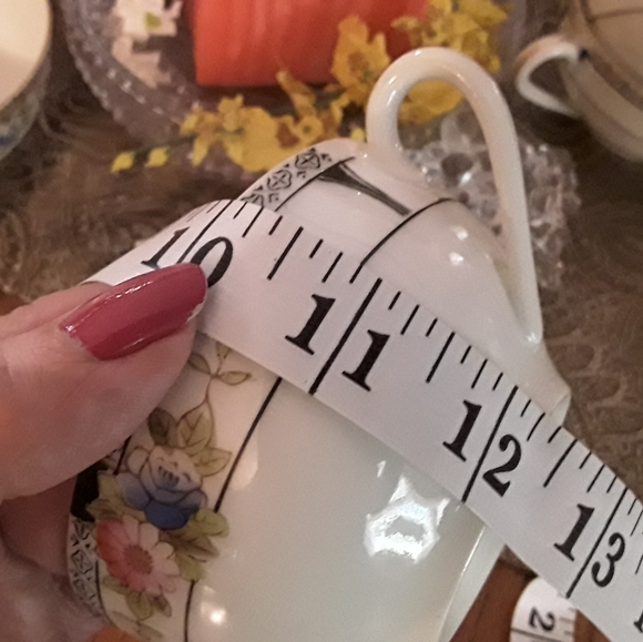 ANTIQUE NORITAKE HANDPAINTED FINE CHINA TEA CUPS - Picture 3 of 8